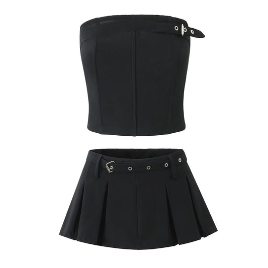 Fashionable slim fit strapless top with buckle decoration+pleated skirt