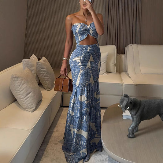 Elegant Off-Shoulder Outfit