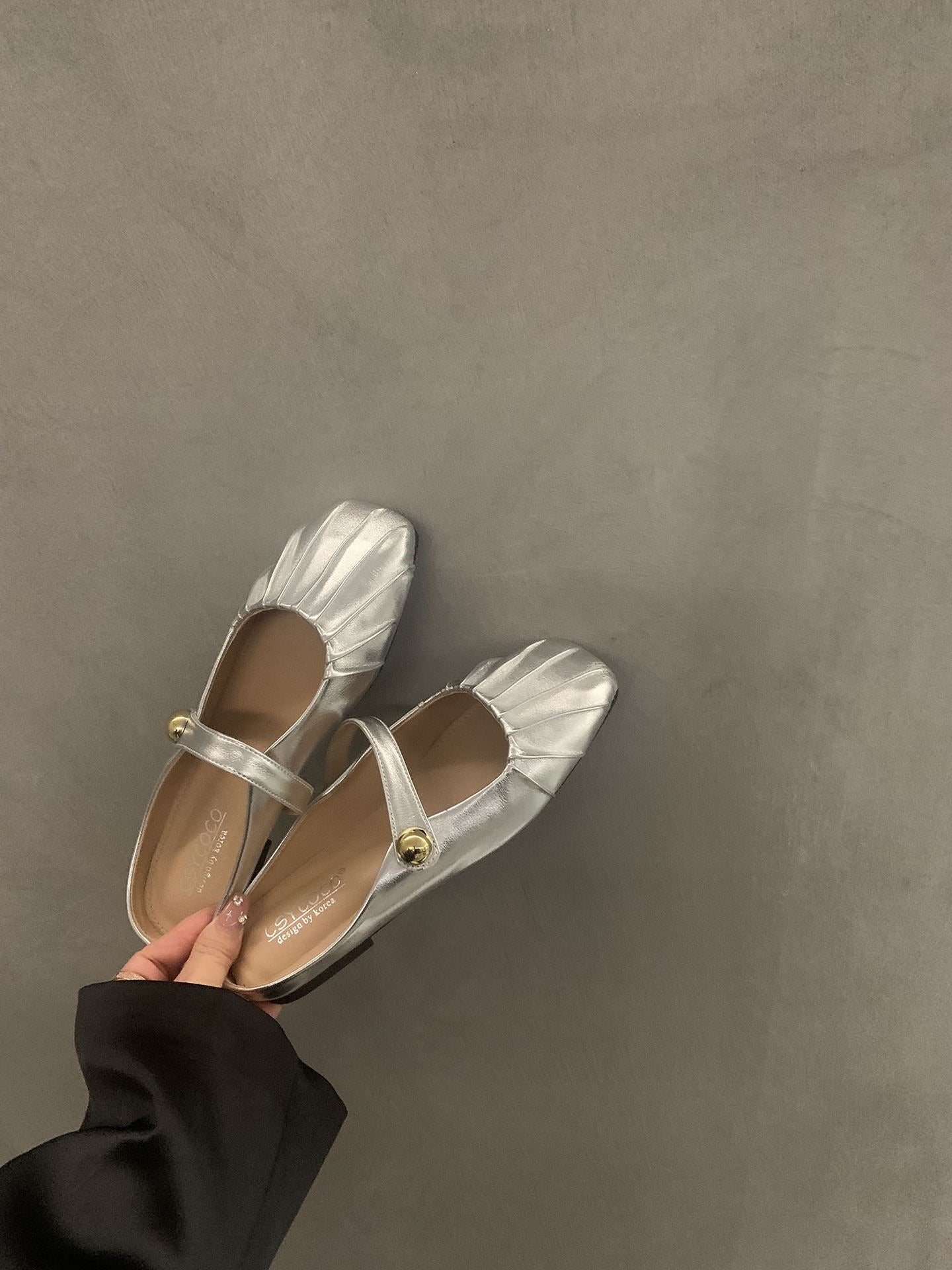 Silver Baotou Half Tuo Flat Bottom Sandals