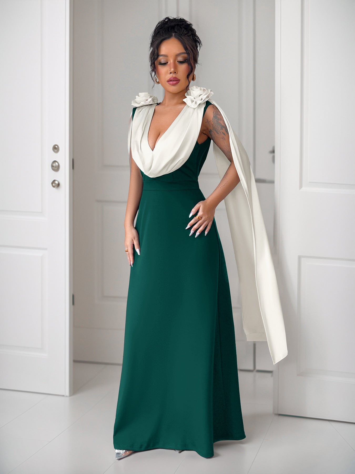 Elegant Sleeveless Banquet Dress