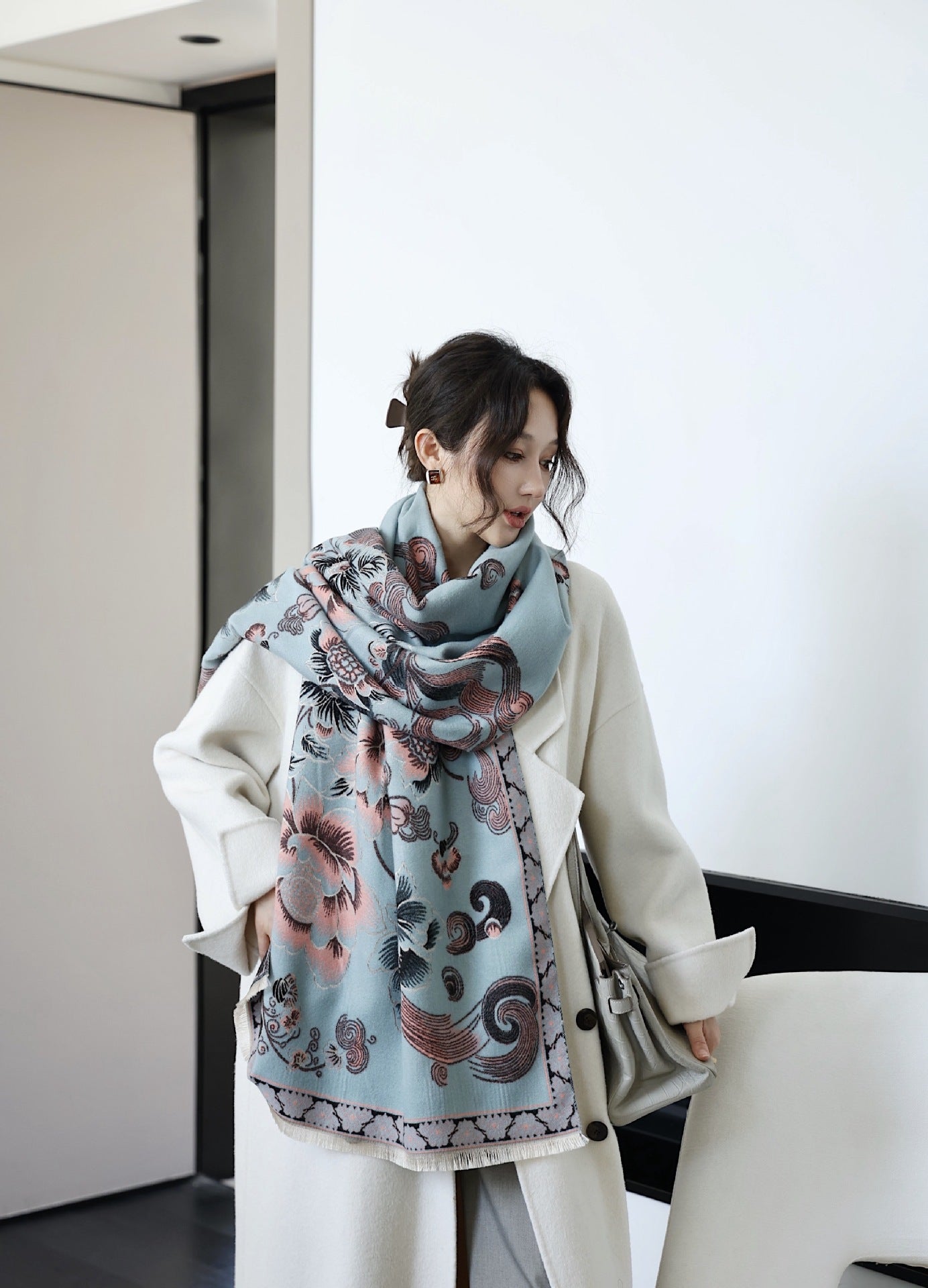 Autumn And Winter High Sense Office Shawl Dual-use Korean Style