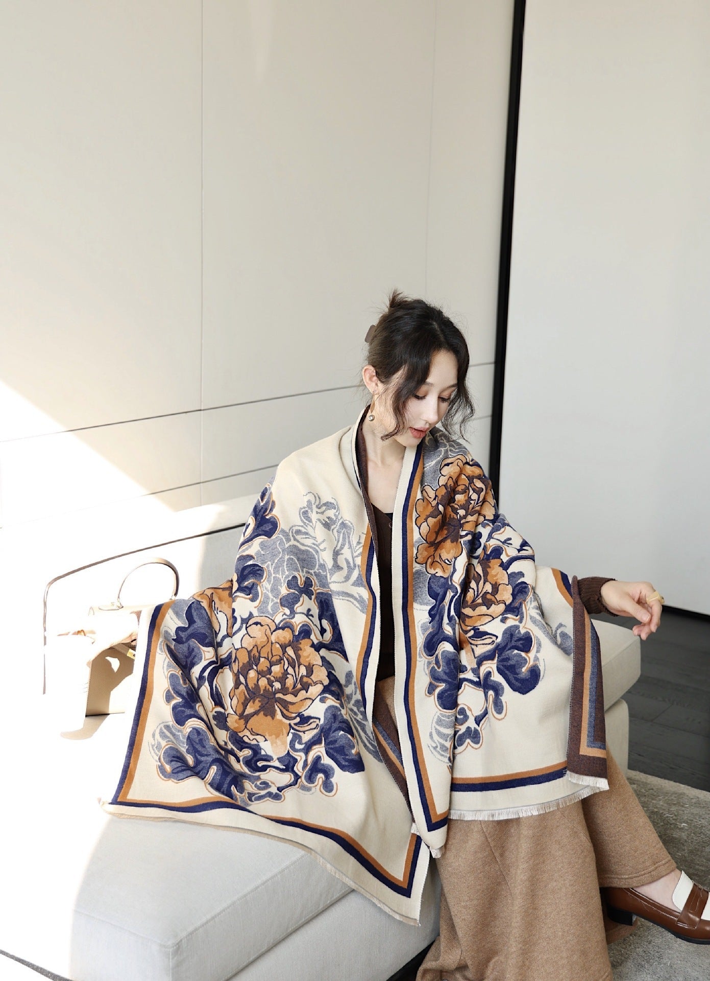 Autumn And Winter High Sense Office Shawl Dual-use Korean Style