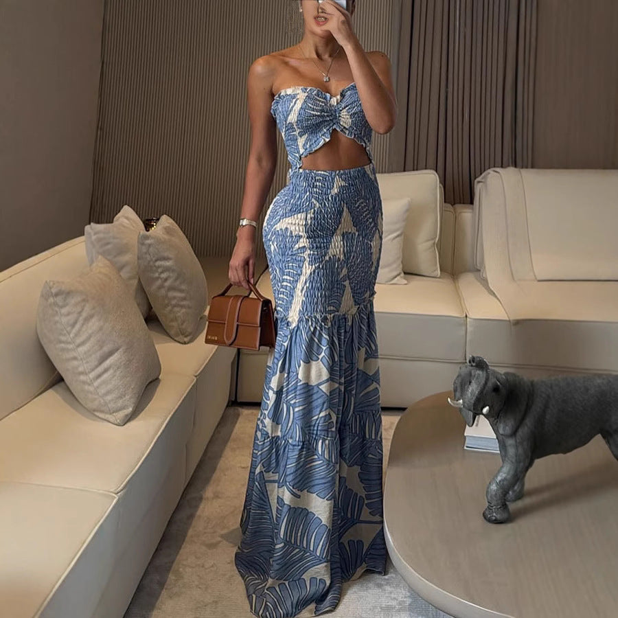 Elegant Off-Shoulder Outfit