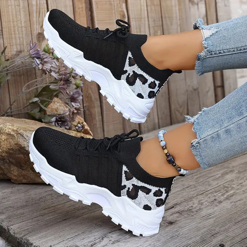 Women's Fashionable Mesh Breathable Shoes