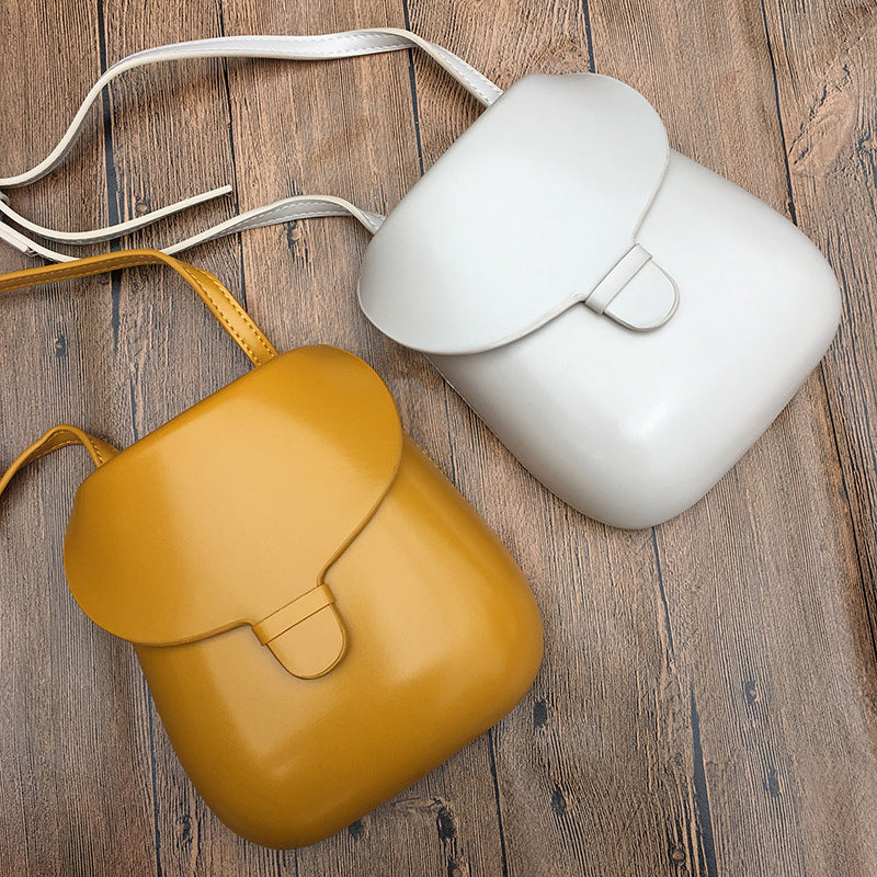 Vintage Saddle Crossbody Bag