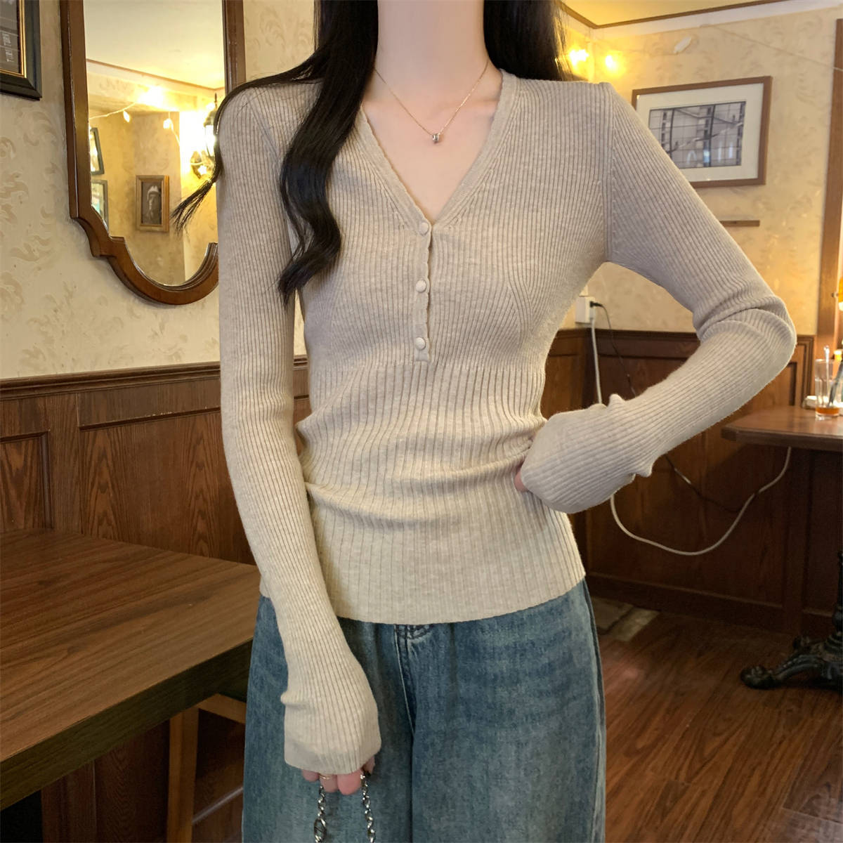 Waist-tight Slimming V-neckline Long-sleeved Women's Temperament Commute Pure Sweater