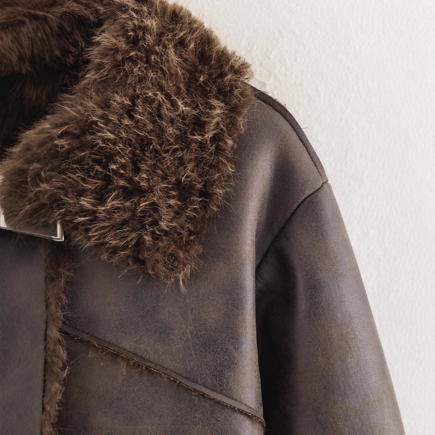 Versatile collar long sleeved fake fur jacket