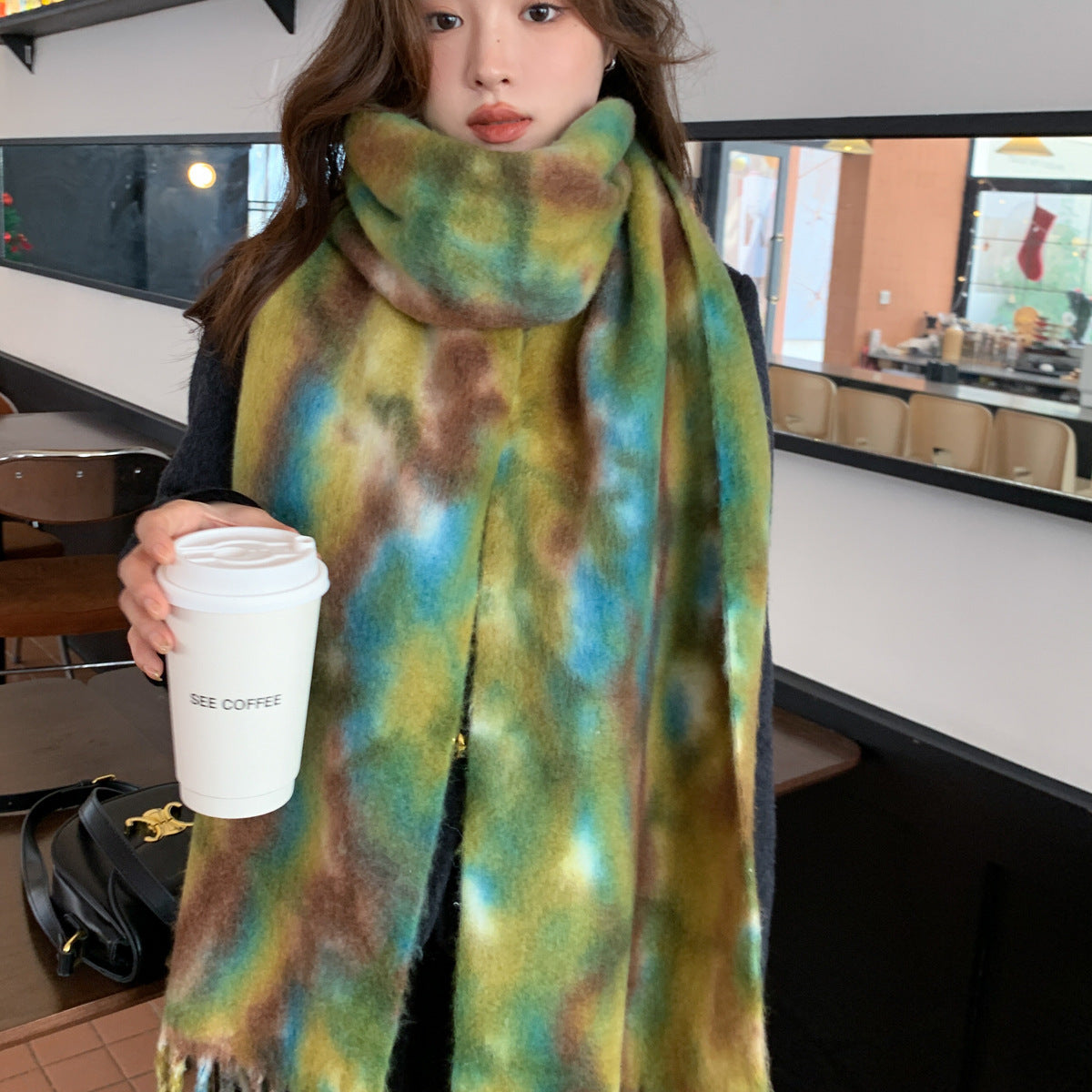 Warm Leisure Contrast Color Maillard Scarf