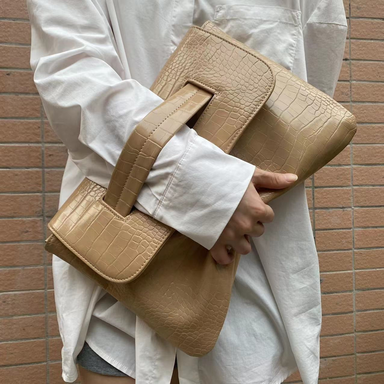 Chic Croc Texture Clutch Bag