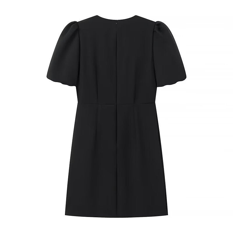 Elegant Fashion Fitted Party Dress with Metal Decor and Hollow Design