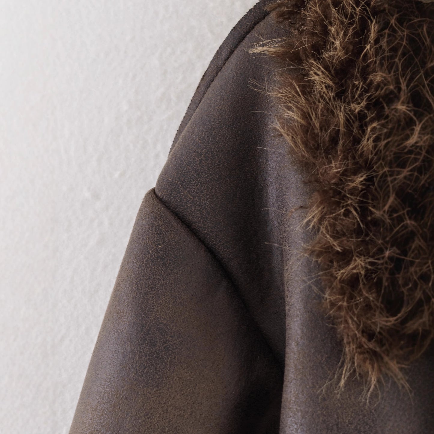 Versatile collar long sleeved fake fur jacket