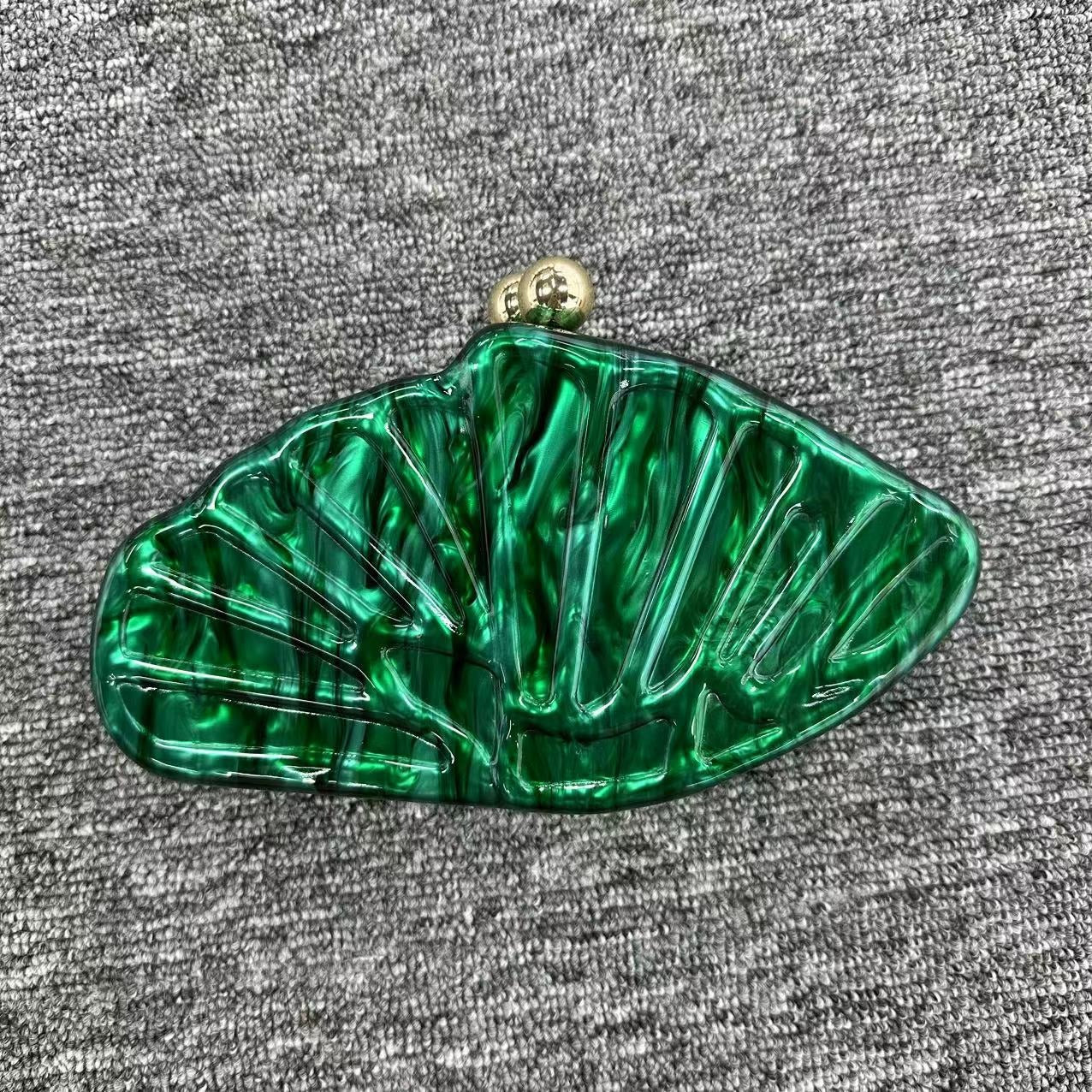 Diagonal cross bag scallop shaped acrylic bag, fashionable wedding banquet handbag