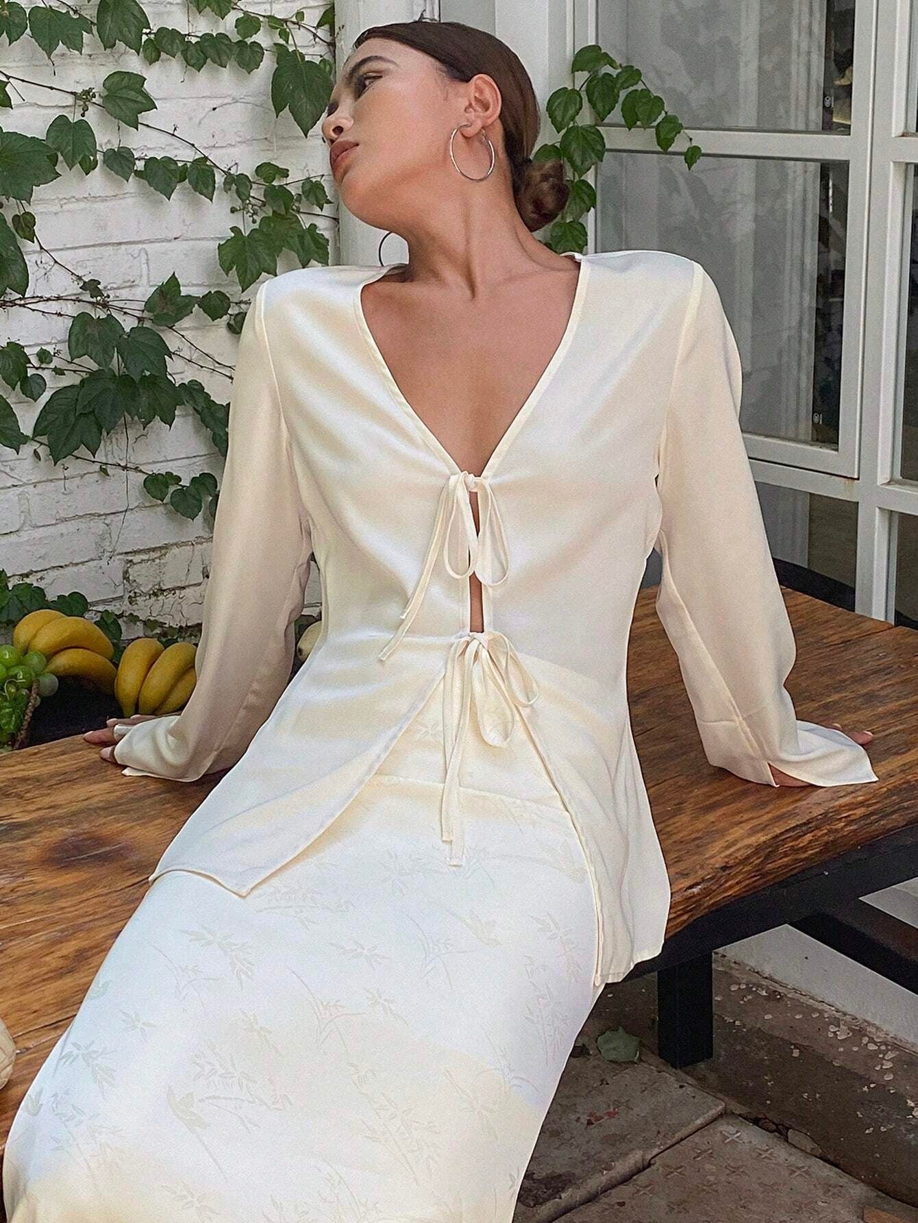 Solid Color Waist Cinched Long Sleeved Fitted Women's Shirt