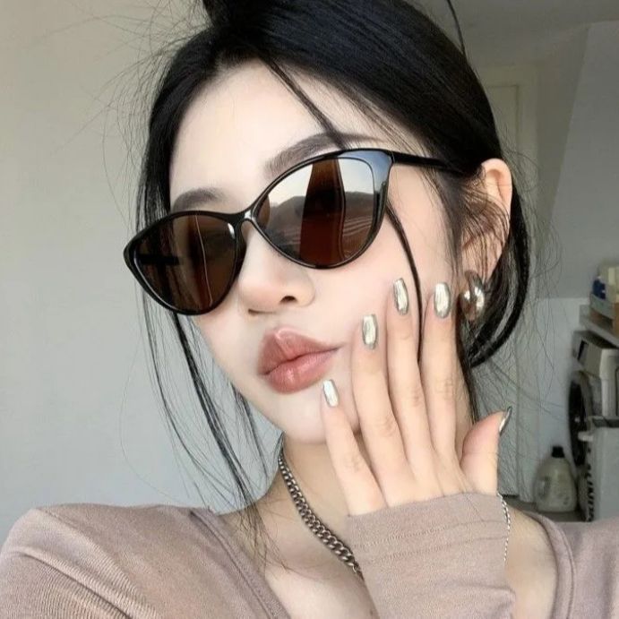 Ultra-Light Retro Shades