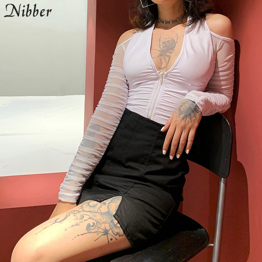 NIBBER Mesh V-Neck Top