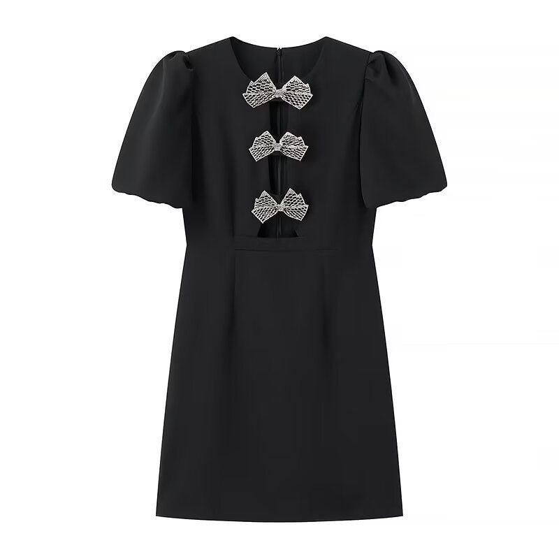 Elegant Fashion Fitted Party Dress with Metal Decor and Hollow Design