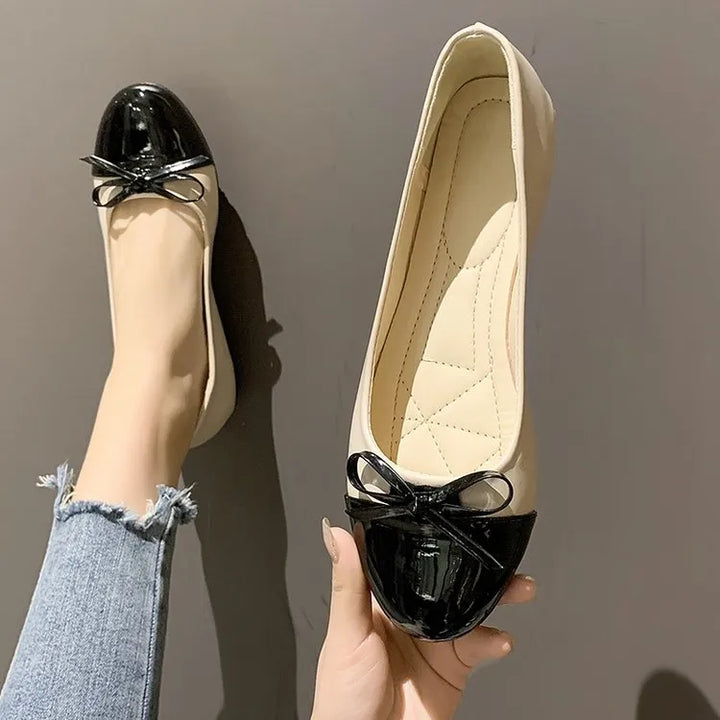 Flat bottomed shallow mouth bean shoes with round toe and simple French bow single shoes