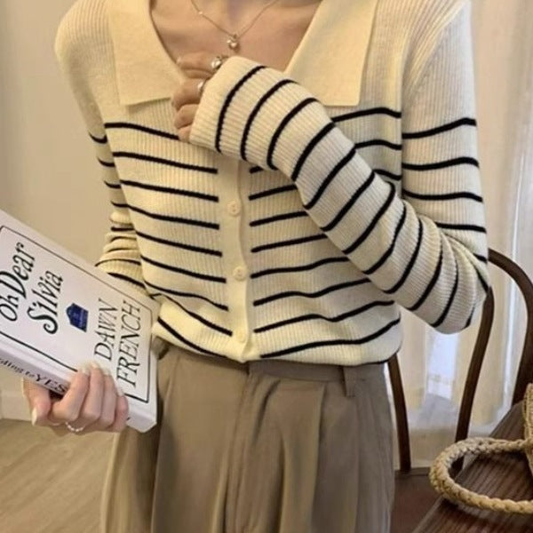 Black and white autumn striped Sweater