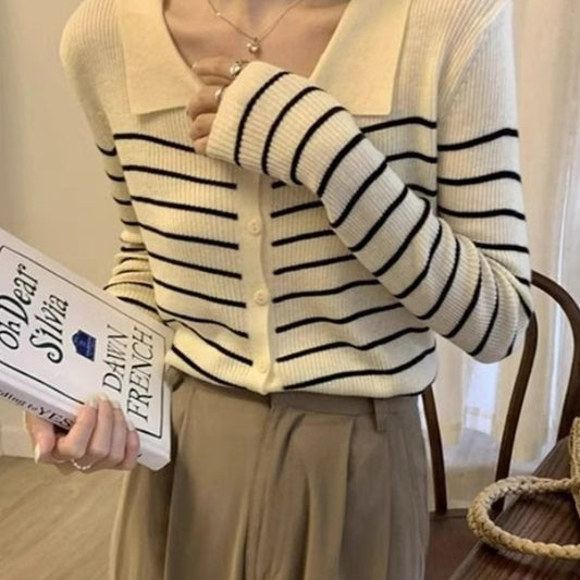 Black and white autumn striped Sweater