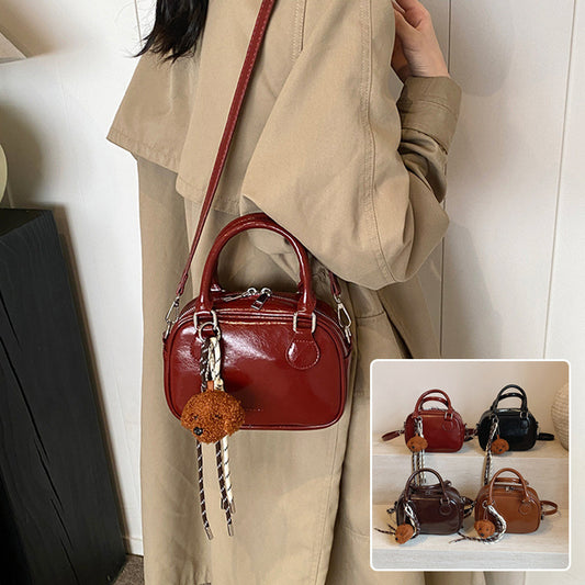 Women's  Shoulder Messenger Bag Portable And Fashion Handbag