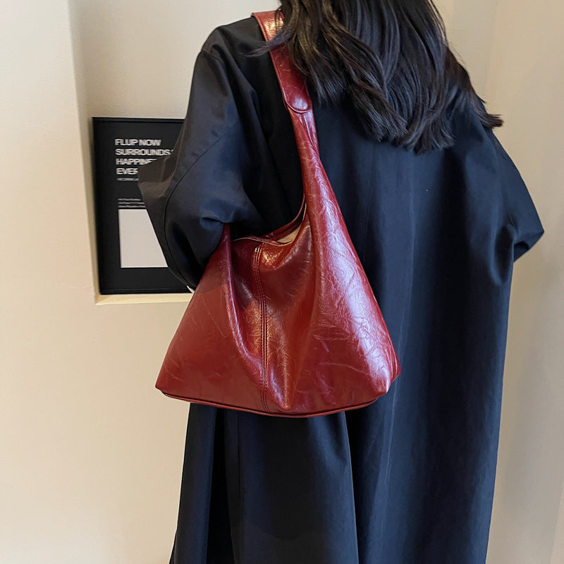 Chic Composite Hobo Tote with Clutch