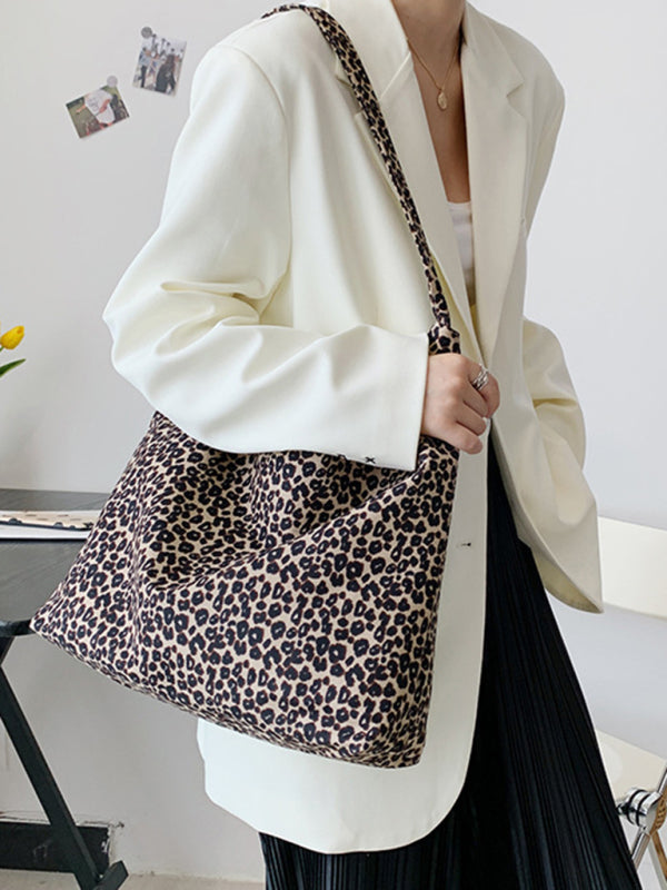New leopard print shoulder bag