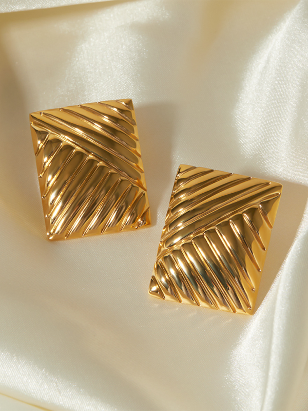 Stainless steel striped symmetrical earrings, simple niche design, fashionable earrings