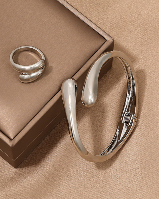 Fashionable and simple geometric jewellery set