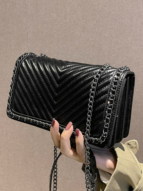 Black fake leather bag with chain straps