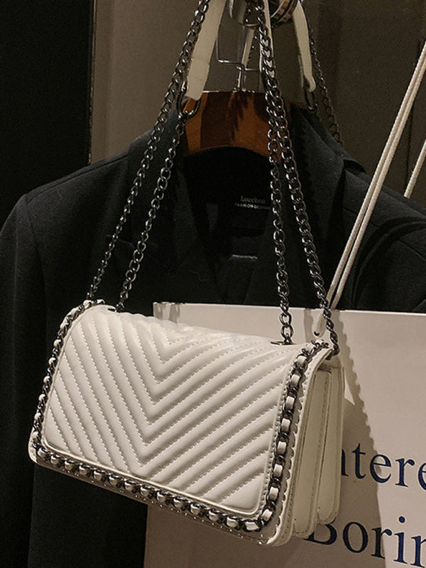 Black fake leather bag with chain straps