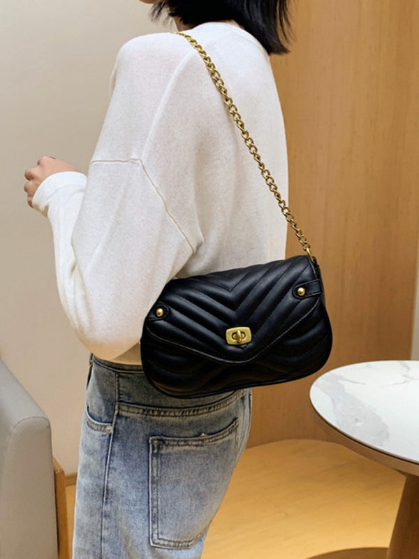 Small shoulder bag