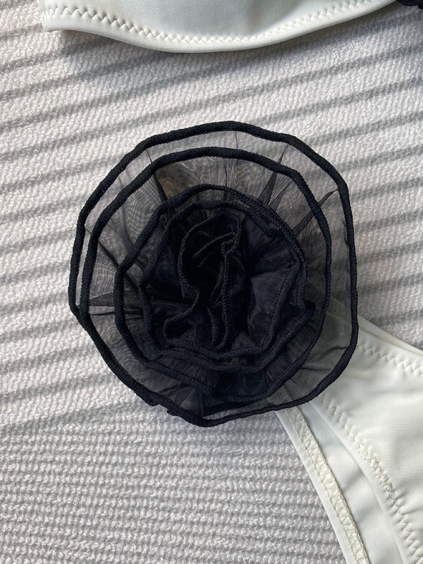 Sexy Tube Top With Flower Details