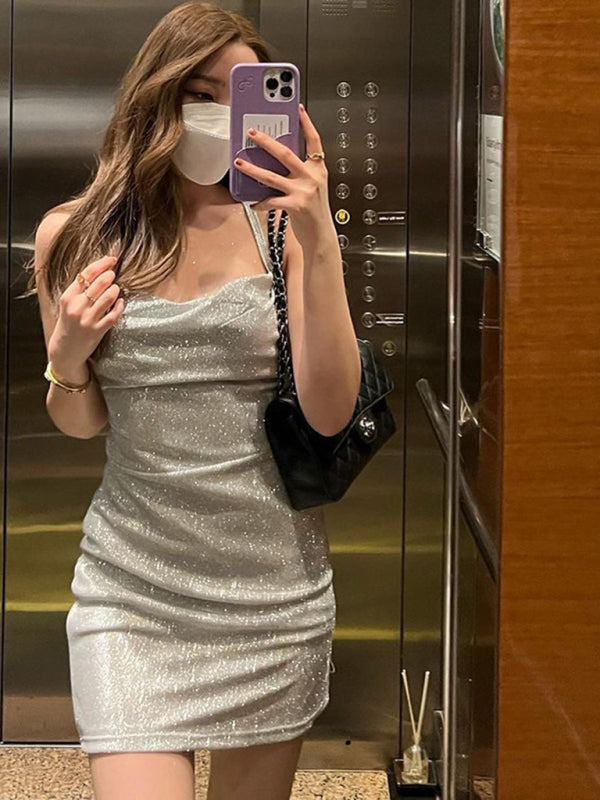 Fashionable and sexy open backless dress