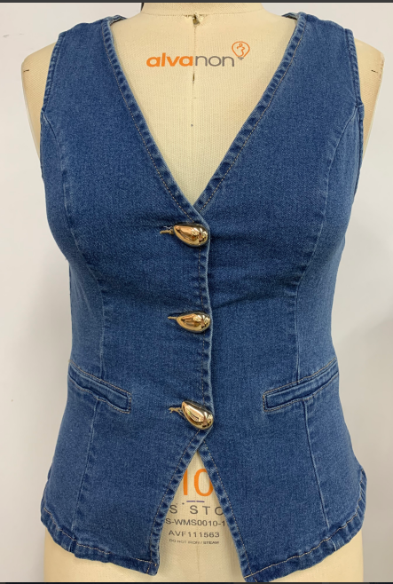 Women's long sleeveless pullover vest